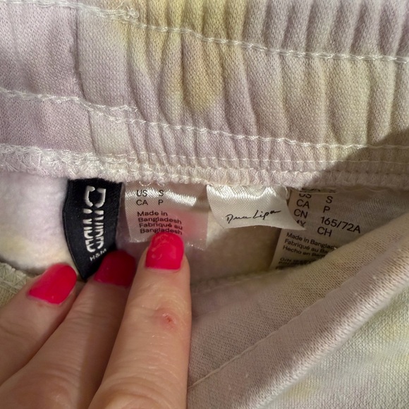 H&M x Dua Lipa Tie-Dye Women’s Jogger Set - Picture 4 of 5